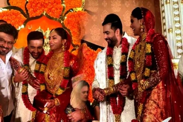 மணக்கோலத்தில் ராதா மகள்.. மாப்பிள்ளையோடு எப்படி இருக்காரு பாருங்க!