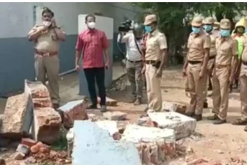 நெல்லை, பள்ளியின் கழிவறை சுவர் இடிந்து விழுந்த விபத்து - 3 பேர் கைது