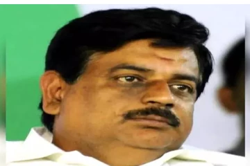 அதிமுகவில் முன்னாள் அமைச்சர் நீக்கப்பட்டதாக அறிவிப்பால் அதிர்ச்சி - போலீசில் புகார்