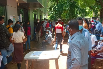 வவுனியா குடிவரவு - குடியகல்வு திணைக்கள பிராந்திய அலுவலகத்தில் திடீர் சோதனை