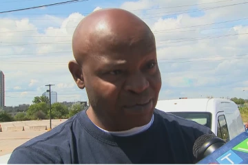 கனடாவிலிருந்து நாடு கடத்தப்படவிருந்த நபருக்கு கிடைத்த அதிர்ஷ்டம்