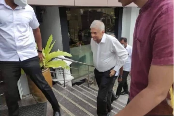 ஐக்கிய தேசியக் கட்சி ஆதரவாளர்கள் யாழ் நகரில் வெற்றிக் கொண்டாட்டம்