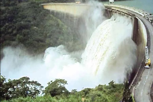 மழையுடனான வானிலையால் நீர்த்தேக்கங்களின் நீர்மட்டம் உயர்வு | Water Level Reservoirs By The Weather With Rain