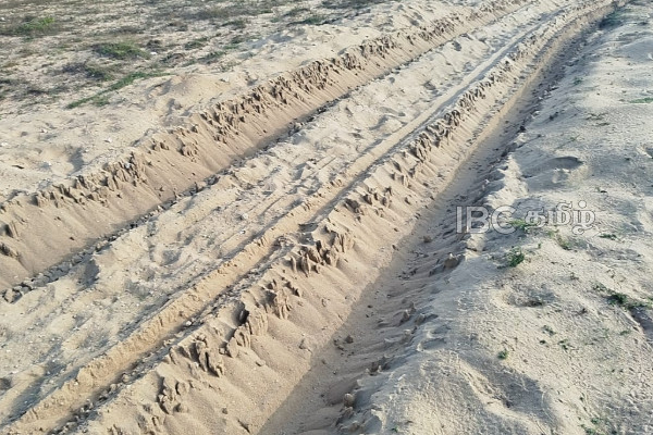 வடமராட்சி கிழக்கில் தொடரும் மணல் கொள்ளை : விடுக்கப்பட்டுள்ள கோரிக்கை | Sand Looting Continues In Vadamaradchi East