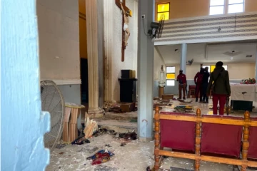 தேவாலயத்தில் துப்பாக்கிச் சூடு - 50 பேர் உயிரிழப்பு..!