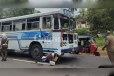පොලිස් යතුරුපැදියක් යට කල බස් ඩ්‍රයිවර් අත්අඩංගුවට ..