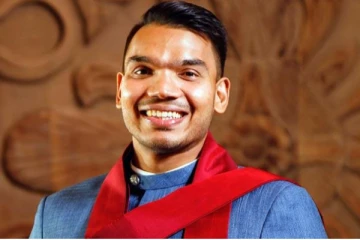 ඉන්ධන ප්‍රශ්නය විසඳන්න නාමල් රාජපක්ෂ පෙරට එයි..