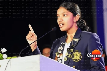 සිදුවූ අසාධාරණයට විරුද්ධව සිරිමාවෝ සිසුවියක් ප්‍රසිද්ධියේ කට අරී - විදුහල්පතිනිය සහ ගුරුවරුන්ගෙන් බාධා [VIDEO]