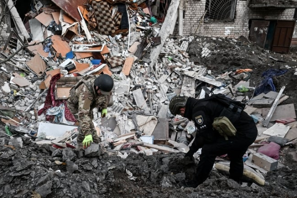 russia-strike-6-killed-include-children-in-ukraine