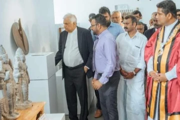 யாழ் கலாச்சார மத்திய நிலையம் ஜனாதிபதி ரணிலிடம் கையளிப்பு!(Photos)
