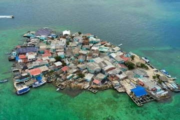 பூமியில் மிகவும் நெரிசலான இடம்... பொலிசாருக்கும் வாகனங்களும் தடை