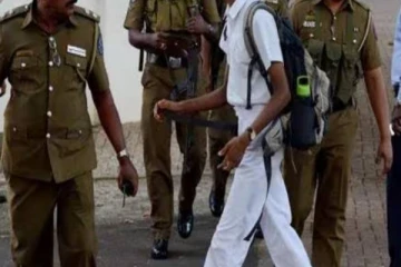 இலங்கையில் பிரபல பாடசாலை ஒன்றில் பரபரப்பு: மீட்கப்பட்ட அபாயகரமான பொருட்கள்!