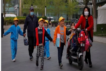 மூன்று குழந்தை பெற்றால் 57 ஆயிரம் ரூபாய் இலவசம்! எங்கே தெரியுமா? அசர வைக்கும் அரசின் திட்டம்