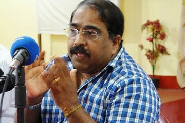 குற்றவியல் நடைமுறை கோவை திருத்தம் ஜனநாயகத்தின் குரல்வளையை நசுக்கும் - எச்சரிக்கிறார் சுரேஷ்