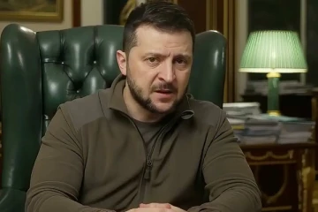 போர்ச் சூழலில் தேர்தல் குறித்துப் பேசுவது பொறுப்பற்ற செயல்; ஜெலன்ஸ்கி