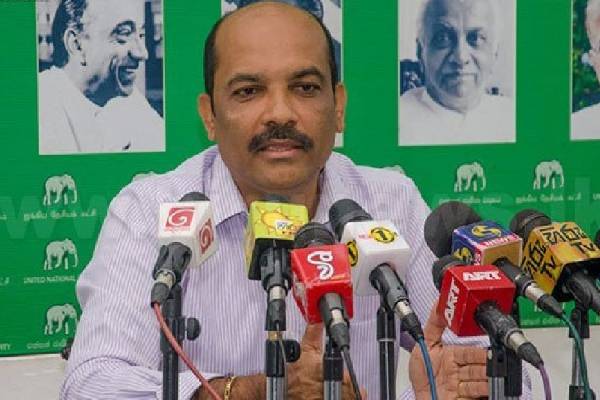தேர்தல்கள் ஒத்தி வைப்பு - ஜனநாயகத்திற்கு விழுந்த பாரிய அடி - மகிந்த தேசப்பிரிய | A Statement From Mahinda Deshapriya About The Vote