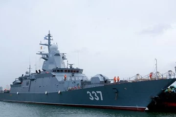 கொழும்பு துறைமுகத்தை வந்தடைந்த ரஷ்ய கப்பல்