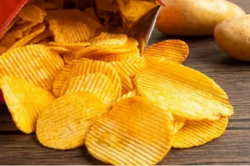 சிப்ஸ் பாக்கெட்டினால் பலியான சிறுவன்