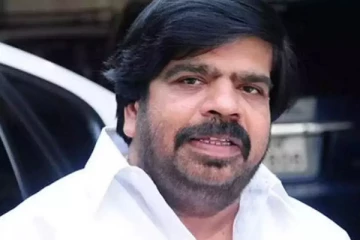 ஆள் அடையாளம் தெரியாமல் மாறிப்போன டி ராஜேந்தர்.. எப்படி இருக்கிறார் என்று பாருங்கள்