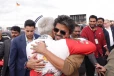 ஓடிச்சென்று அஜித்தை கட்டியணைத்த விஜய்.. படுவைரல் ஆகும் வீடியோ, புகைப்படங்கள்