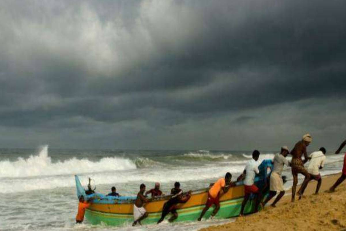 இலங்கை கடற்பரப்பில் சீற்றம் அதிகரிக்கும் ; மீனவர்களுக்கு அவசர எச்சரிக்கை | Expected Sri Lankan Waters Urgent Warnin Fishermen