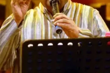 இலங்கையின் பழம்பெரும் சிங்கள பாடகர் காலமானார்!