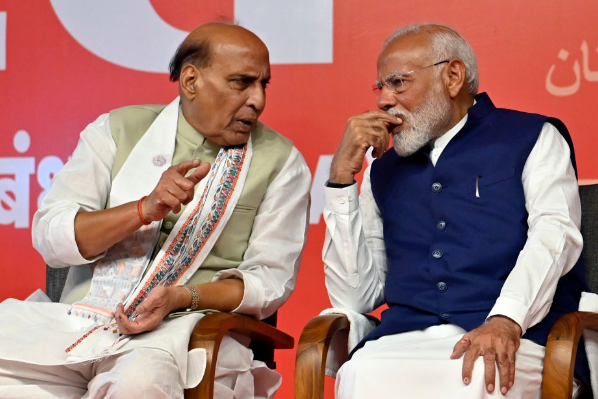 இலங்கையுடனான பாதுகாப்பு ஒப்பந்தம்! மோடியின் திட்டங்களுடன் வருகிறார் முக்கிய இராஜதந்திரி | India S First Major Defence Pact With Sri Lanka