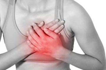 BRA அணிவதால் மார்பக புற்றுநோய் ஏற்படுமா? பெண்களுக்கான முக்கிய தகவல்