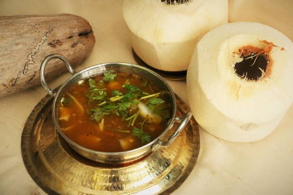 இளநீரில் ரசம் வைக்கலாமா? இப்படி ஒரு முறை செய்து பாருங்க | Tender Coconut Rasam Recipe In Tamail