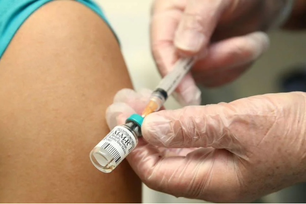 கனடாவில் வேகமாக பரவிவரும் ப்ளூ காய்ச்சல்: மருத்துவர்கள் அறிவுறுத்தல் | Canada Alert People To Precautions Amid Flu Rise கனடாவில் வேகமாக பரவிவரும் ப்ளூ காய்ச்சல்: மருத்துவர்கள் அறிவுறுத்தல் | Canada Alert People To Precautions Amid Flu Rise