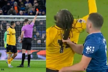 தலைமுடியைப் பிடித்து இழுத்த இங்கிலாந்து வீரர்! Red Card கொடுத்து வெளியேற்றிய நடுவர்..பரபரப்பான ஆடுகளம்