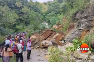 තවත් දරුණු නායයෑම් අවදානමක් - පුද්ගලයන් 806 දෙනෙක් පදිංචි ස්ථානවලින් ඉවත් කරයි