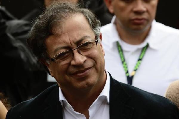 ட்ரம்ப் விதித்த தடையால்... சம்பளத்திற்கு திண்டாடும் நாடொன்றின் ஜனாதிபதி | President Struggling To Get Salary ட்ரம்ப் விதித்த தடையால்... சம்பளத்திற்கு திண்டாடும் நாடொன்றின் ஜனாதிபதி | President Struggling To Get Salary