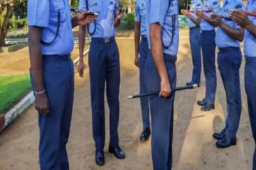 திருகோணமலையில் பரபரப்பு : துப்பாக்கியுடன் மாயமான விமானப்படை வீரர்!