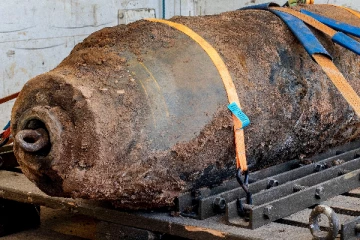 இரண்டாம் உலகப் போரில் வெடிக்காத வெடிகுண்டு கண்டெடுப்பு; 13000 பேர் வெளியேற்றம்