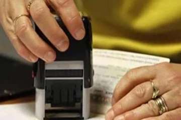 பணக்கார புலம்பெயர்ந்தோரை கவர்ந்திழுக்க ‘Golden visa’ விதிகளில் மாற்றம்: நாடொன்று திட்டம்