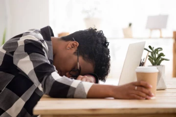 சாப்பிட்டவுடன் தூக்கம் வந்தால் இந்த நோயா? உஷார் மக்களே