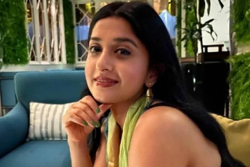 பிரபல நடிகருடன் பார்ட்டி! போதையில் நடிகை மீரா ஜாஸ்மின் எடுத்த  புகைப்படம்