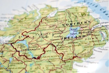 பிரித்தானியாவிலிருந்து பிரியவுள்ள நாடு! கருத்துக்கணிப்பில் தெரியவந்த அதிர்ச்சித் தகவல்