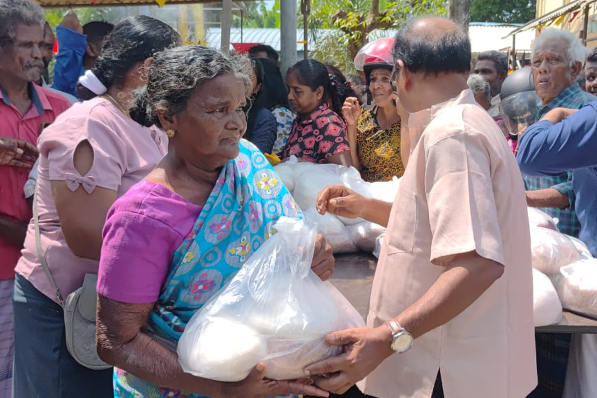 விடுதலை போராளி பொன்.சிவகுமாரின் சிலைக்கு அருகில் முள்ளிவாய்க்கால் நினைவேந்தல் | Mullivaikal Memorial Near Shivakumars Statue