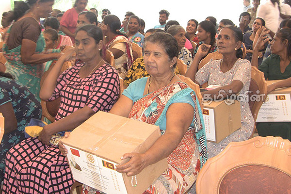 மன்னாரில் உலருணவு பொதிகள் வழங்கிவைத்த சீன தூதுவர் | Dry Food Given To Sri Lanka By Buddhists In China