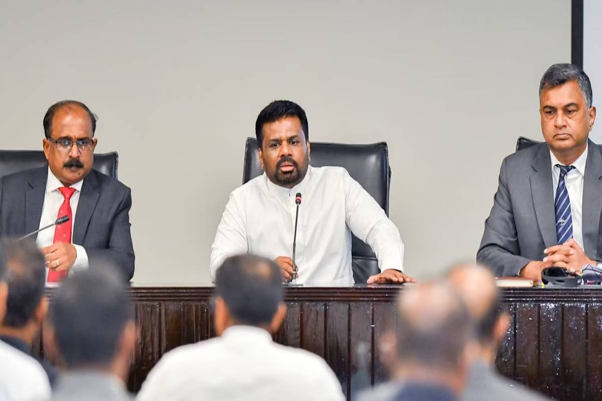 வடக்கு, கிழக்கு காணிகளை விரைவில் மக்களுக்கு விடுவிப்பது குறித்து ஜனாதிபதி அநுர அறிவுறுத்தல் | Releasing Lands To The People Of The North வடக்கு, கிழக்கு காணிகளை விரைவில் மக்களுக்கு விடுவிப்பது குறித்து ஜனாதிபதி அநுர அறிவுறுத்தல் | Releasing Lands To The People Of The North