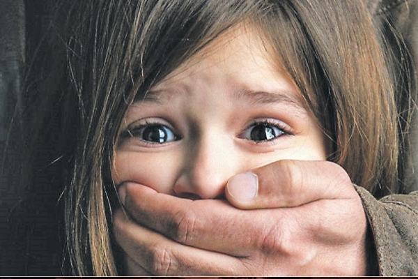 யாழில் தந்தையால் மகளுக்கு நேர்ந்த சோகம் | Tragedy Of Father To Daughter In Jaffna