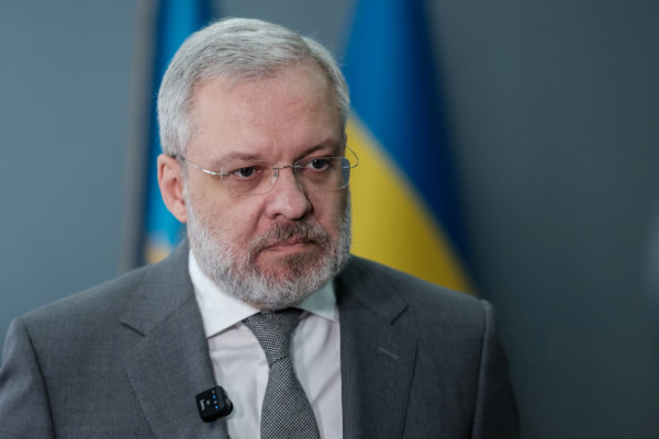 உக்ரைன் நீதித்துறை அமைச்சர் மீது ஊழல் புகார்: பிரதமர் அதிரடி | Ukraine S Justice Minister Suspended Amid