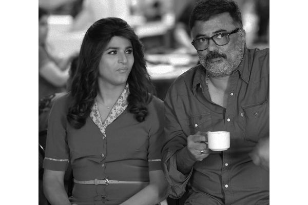 பெண் வேடத்தில் மிகப்பெரும் லெஜெண்ட் உடன் சிவகார்த்திகேயன், இதுவரை பார்க்காத போட்டோ | Sivakarthikeyan With Legend In Girl Getup