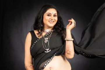 நமீதாவுக்கு ஒரே பிரசவத்தில் இரட்டை குழந்தைகள்! வீடியோவுடன் நடிகை மகிழ்ச்சியான அறிவிப்பு