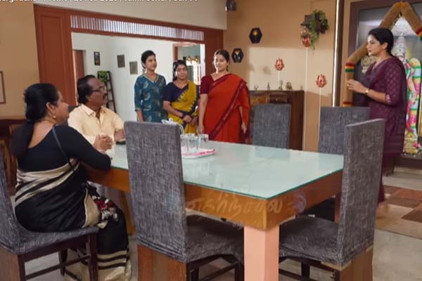 Ethirneechal: மீண்டும் ஹோட்டல் தொழிலை ஆரம்பிக்கப் போகிறார்களா? ஜனனியை தேடிவந்த வாய்ப்பு | Ethirneechal Janani Nandhini Happy Moment Ethirneechal: மீண்டும் ஹோட்டல் தொழிலை ஆரம்பிக்கப் போகிறார்களா? ஜனனியை தேடிவந்த வாய்ப்பு | Ethirneechal Janani Nandhini Happy Moment