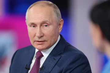 நெருங்கும் 3வது அலை.. தனக்கு போடப்பட்ட தடுப்பூசி குறித்த உண்மையை வெளிப்படுத்திய ரஷ்ய ஜனாதிபதி புடின்