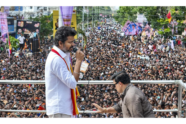 விஜய்யின் கரூர் Road Show பிரச்சனை, சிபிராஜ் போட்ட மாஸ் இன்ஸ்டா ஸ்டோரி... என்ன பாருங்க | Sibi Sathyaraj Insta Post About Vijay