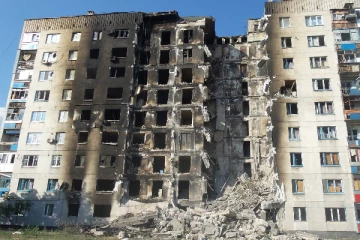 ரஷியா தாக்குதலில் 210 அப்பாவி மக்கள் பலி; ஆயிரக்கணக்கானோர்க்கு நேர்ந்த நிலை